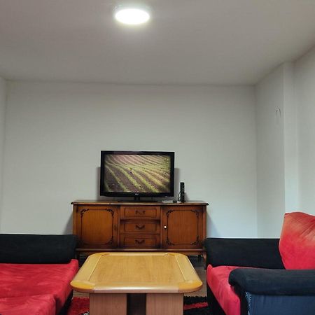 Saray Downtown Apartment Private Parking Free Wifi Sarajevo Bagian luar foto